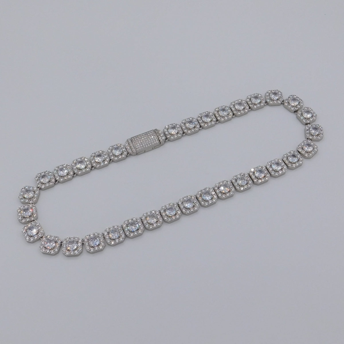 Clustered Tennis Chain