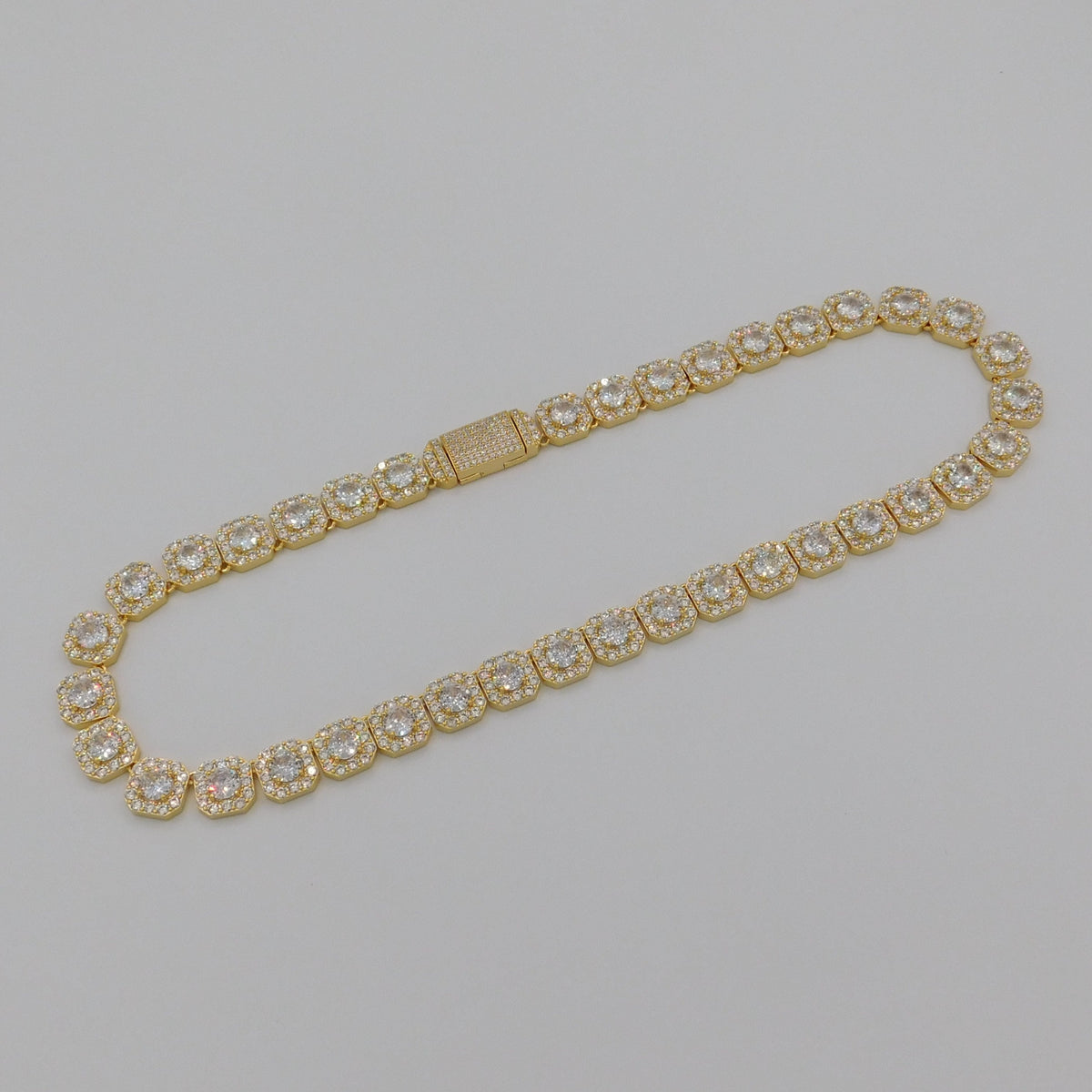 Clustered Tennis Chain